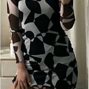 Nasty Gal Monochrome Abstract Long Sleeve Dress